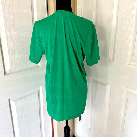 Santa's Favorite Ho Christmas Graphic Green T-shirt - Large - Picture 3 of 11